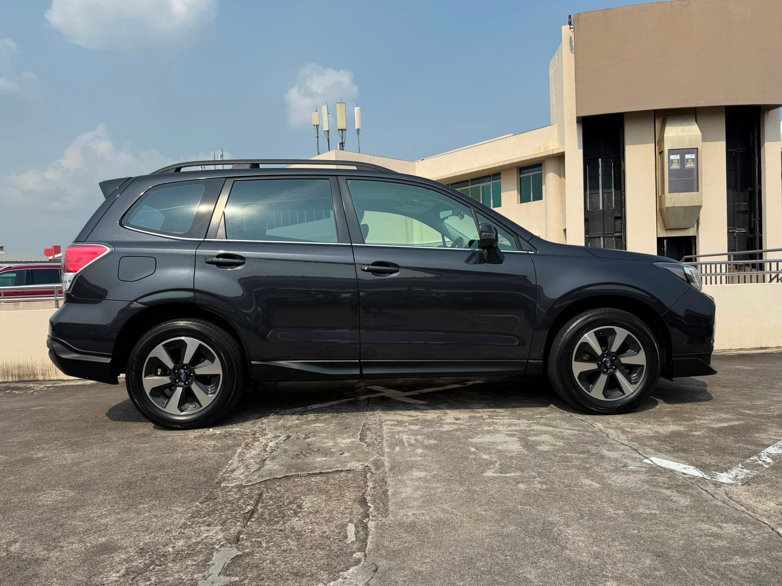 Subaru Forester 2.0i-L AWD photo 4